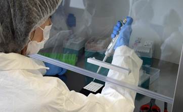 Certest, fábrica de PCR en San Mateo de Gállego (Zaragoza).